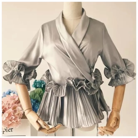 Silver Ruffle Wrap Top The Lumeta - Picture 5 of 5